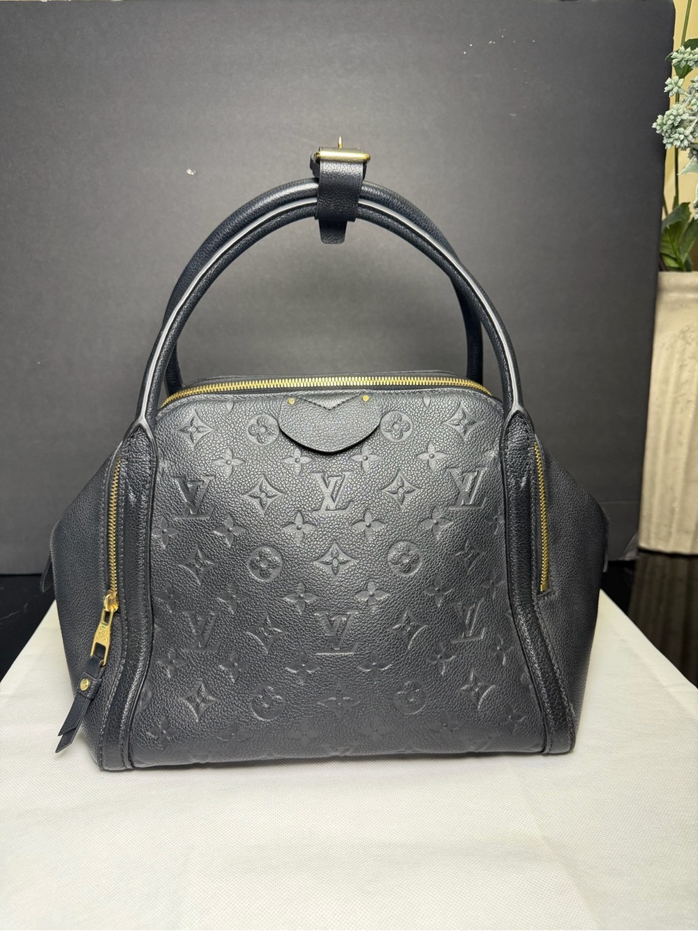 Louis Vuitton LV Monogram Marais MM, Black Empreinte Leather